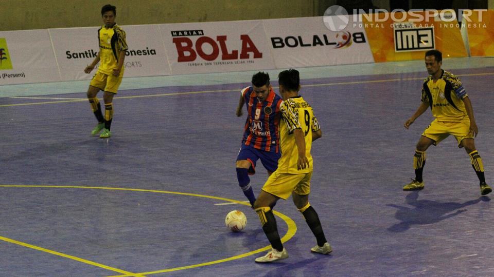 Electric PLN dikalahkan Thai Port FC 1-4 di laga pembuka Cataluna Cup 2014. - INDOSPORT